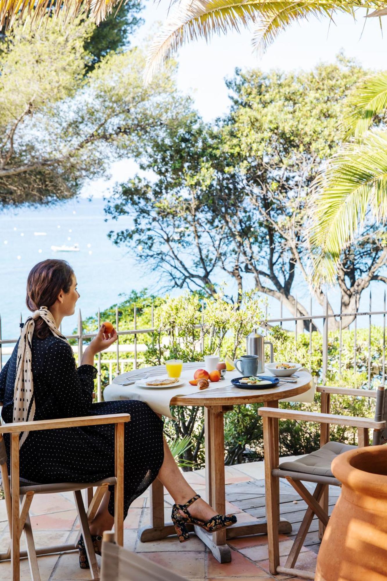 Hotel Le Bailli De Suffren Rayol-Canadel-sur-Mer Bagian luar foto