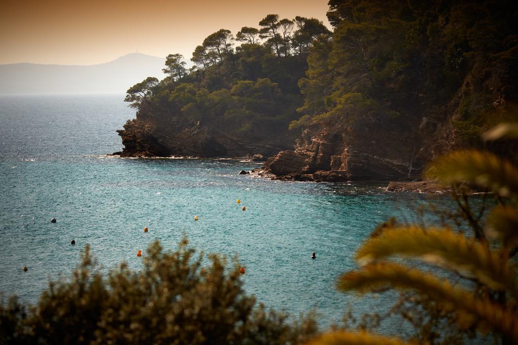 Hotel Le Bailli De Suffren Rayol-Canadel-sur-Mer Bagian luar foto