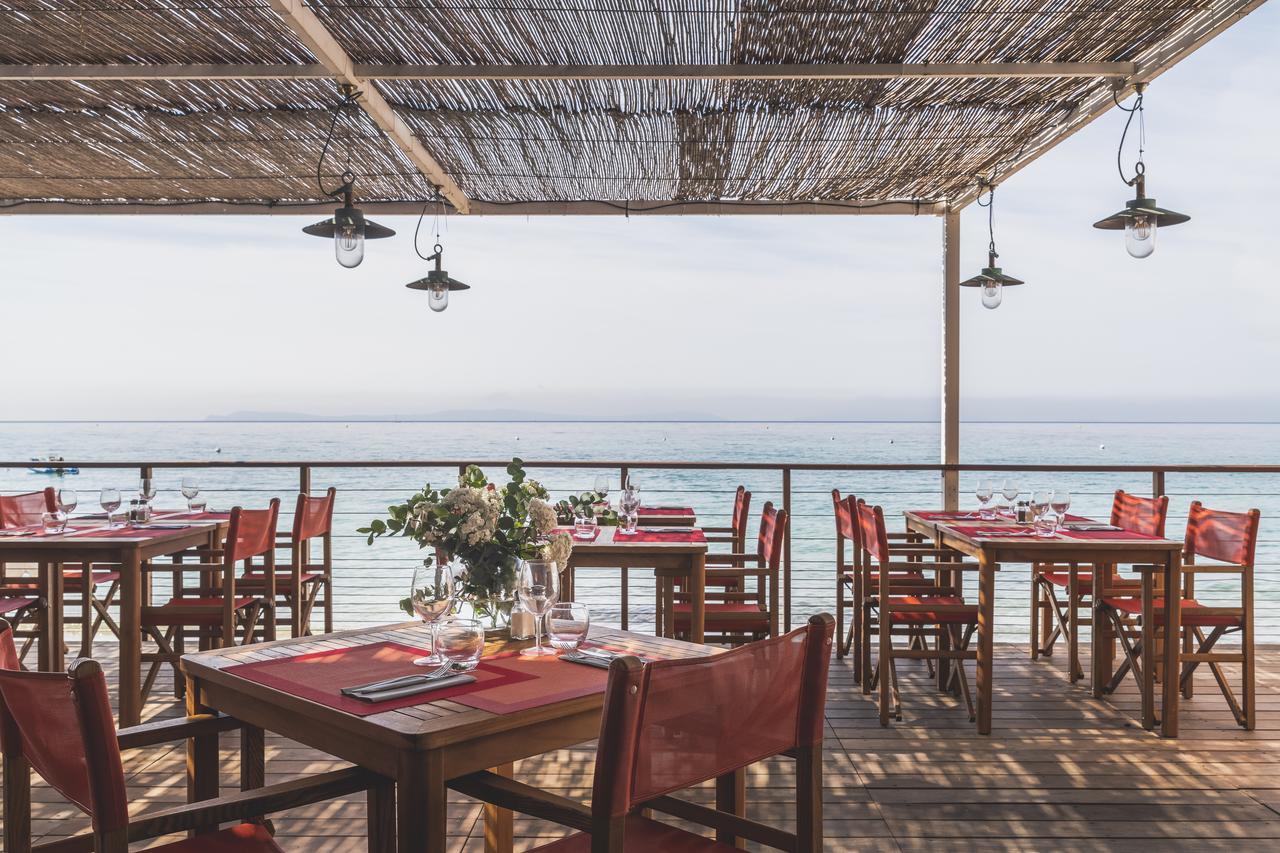 Hotel Le Bailli De Suffren Rayol-Canadel-sur-Mer Bagian luar foto